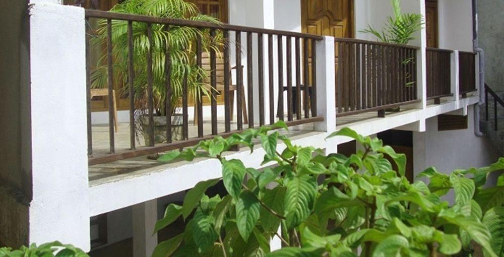 Mirissa Beach Inn Exterior foto